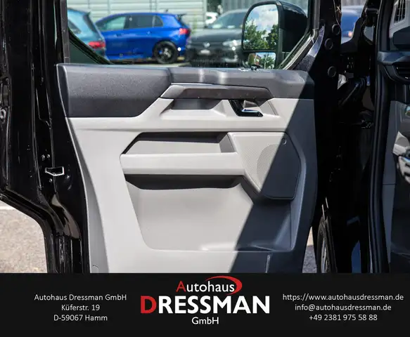 Ford Tourneo Custom view 9