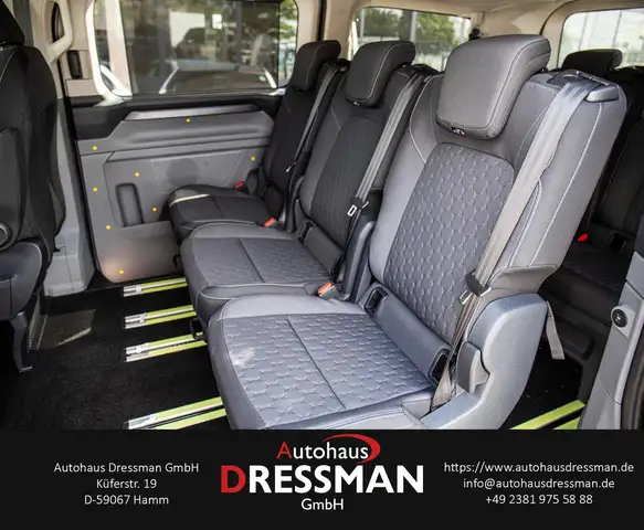 Ford Tourneo Custom view 15