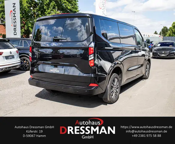 Ford Tourneo Custom view 4