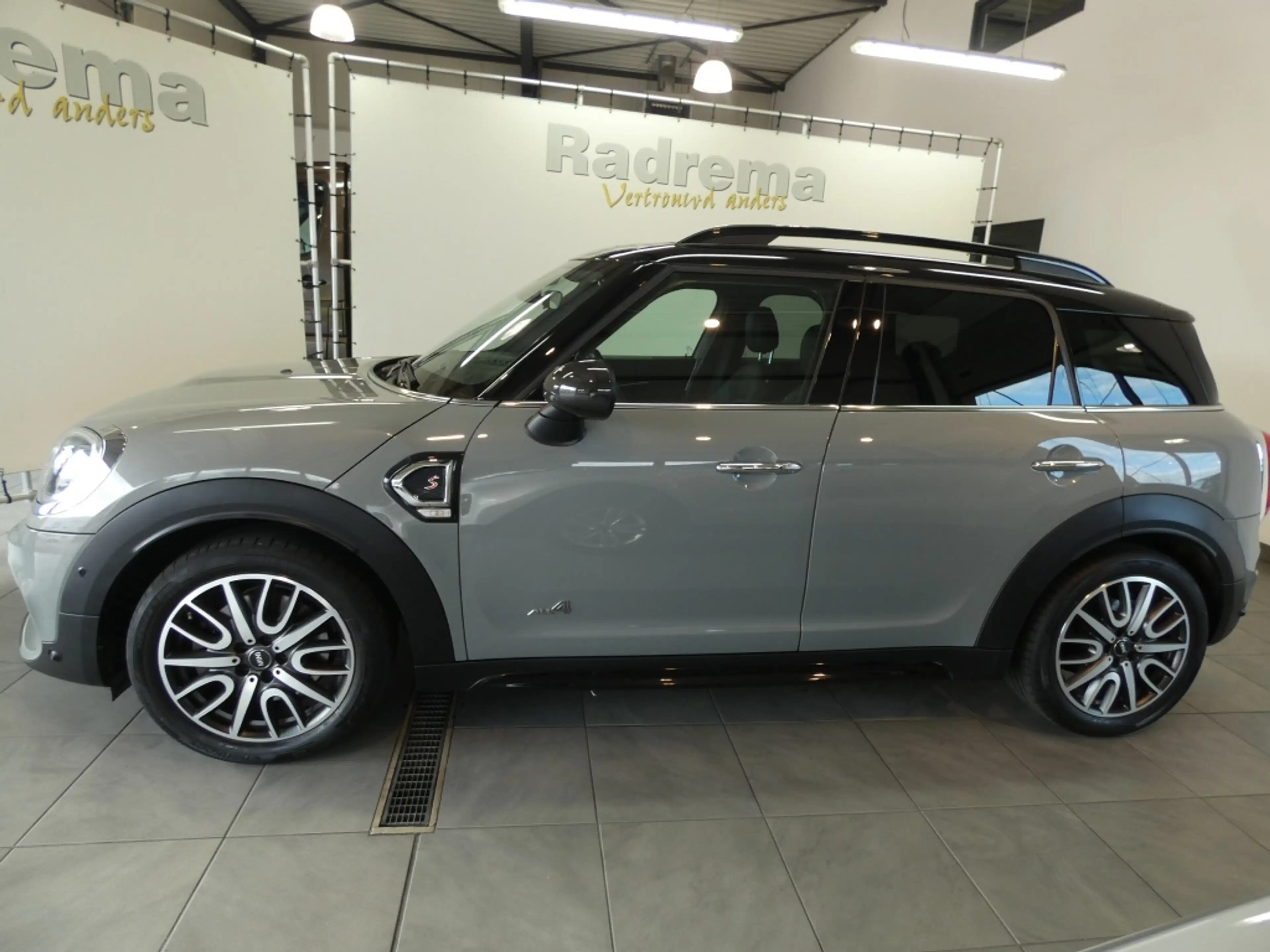 MINI Others Countryman 2.0 Co.S ALL4 Chili — photo 3