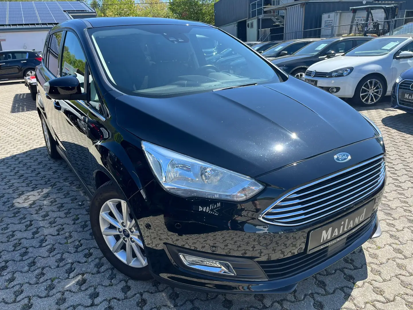 Ford Grand C-Max 1,0 Titanium Schwarz - 2
