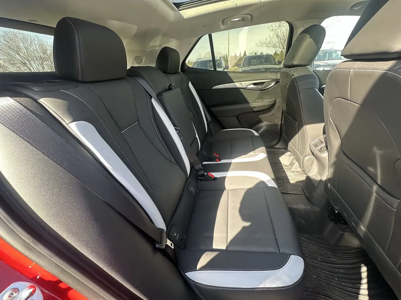 Buick Envision снимка Buick Envision