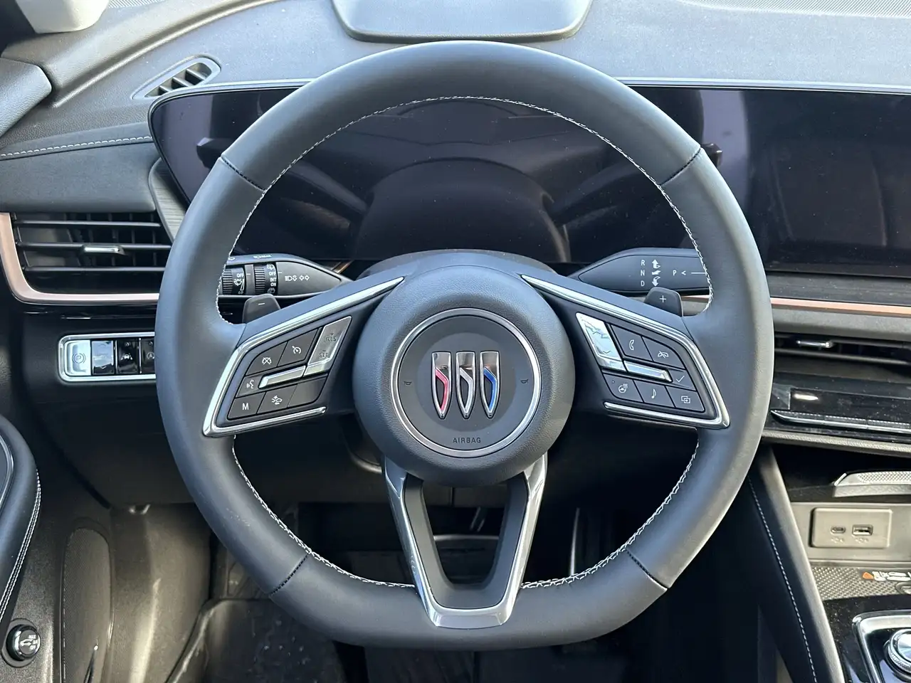 Buick Envision снимка Buick Envision