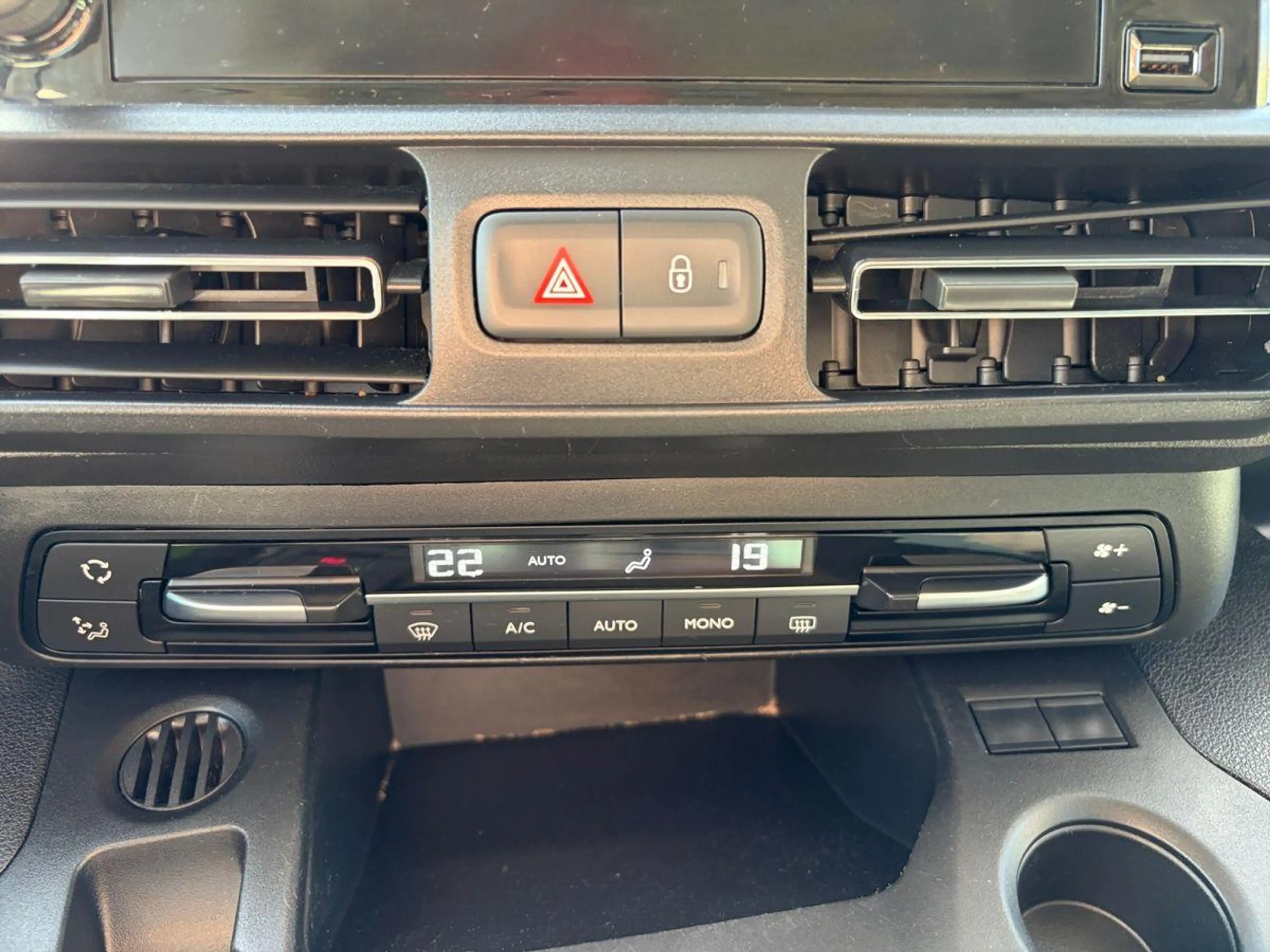 Citroen Berlingo 1.5 Blue-HDI FAP — photo 10