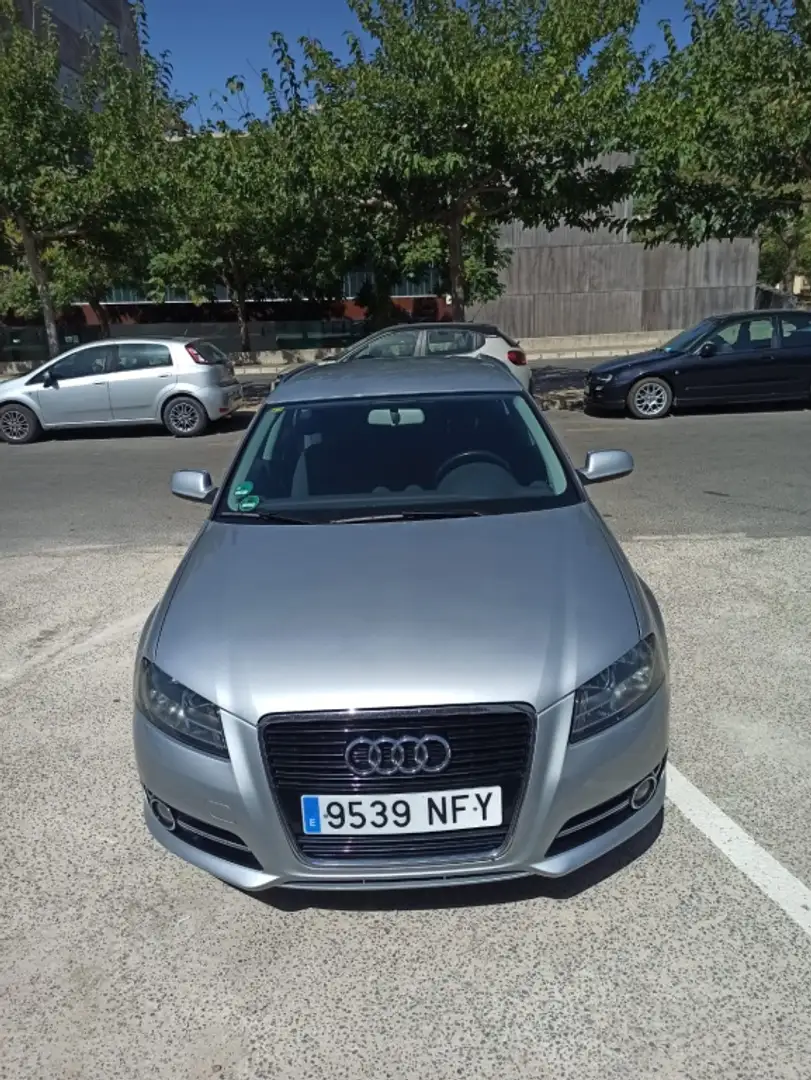 Audi A3 Sportback 1.4 TFSI Attraction Argent - 1