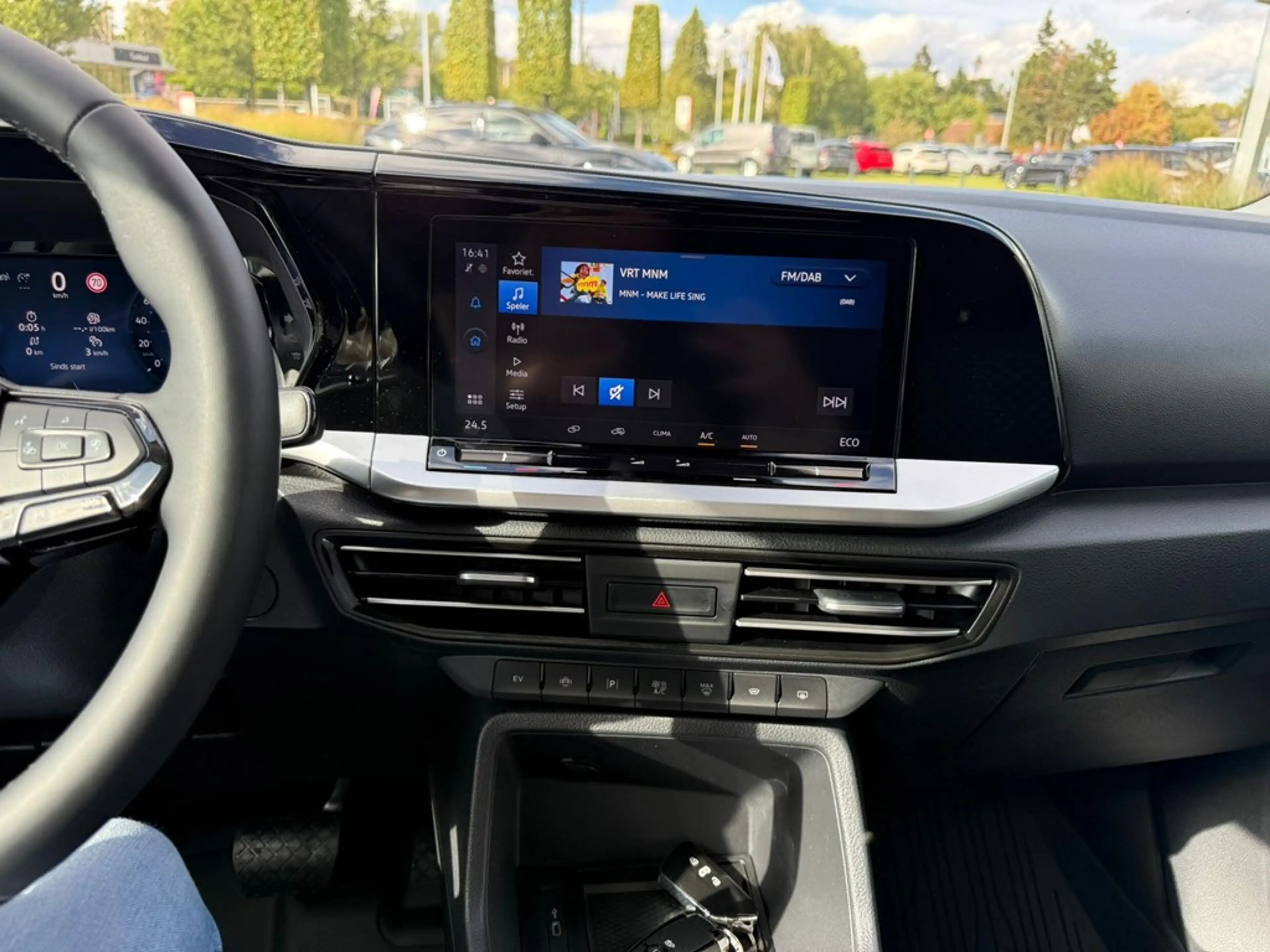Ford Transit Connect Limited PHEV — photo 6