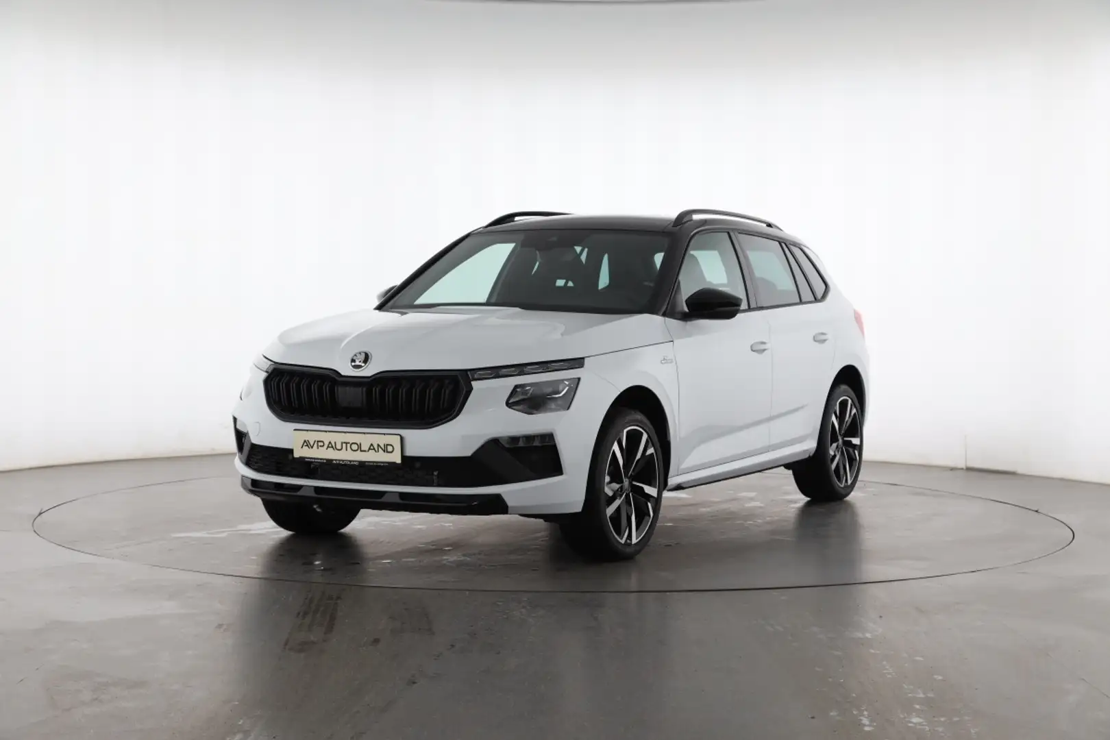 Skoda Kamiq 1.5 TSI MONTE CARLO Weiß - 2
