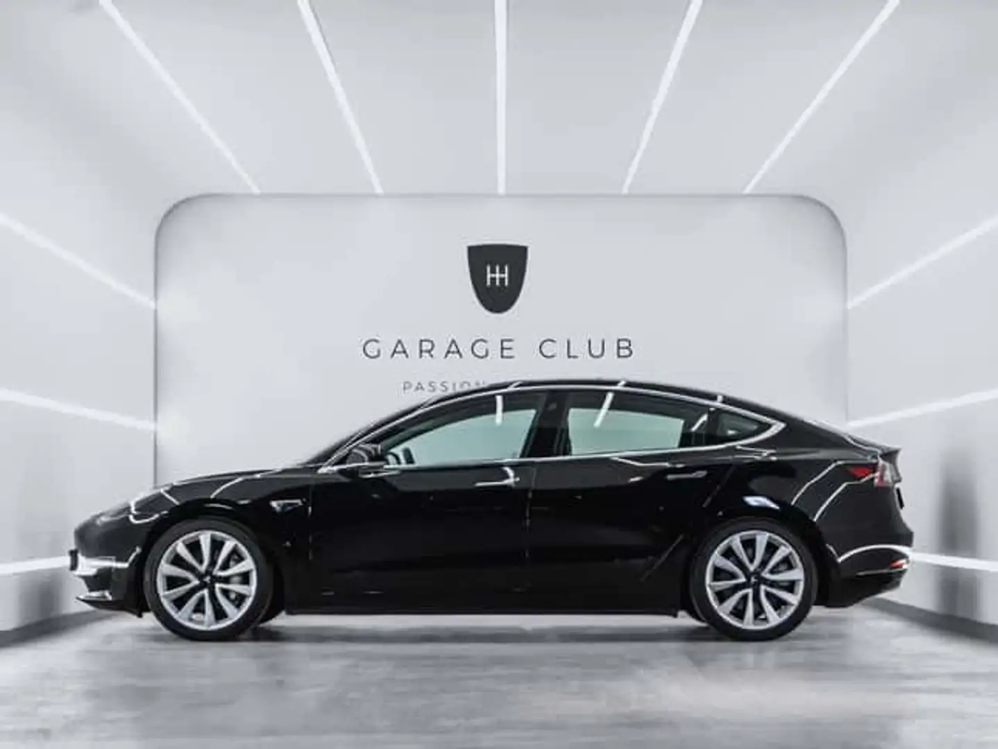 Tesla Model 3 Long Range AWD - 2