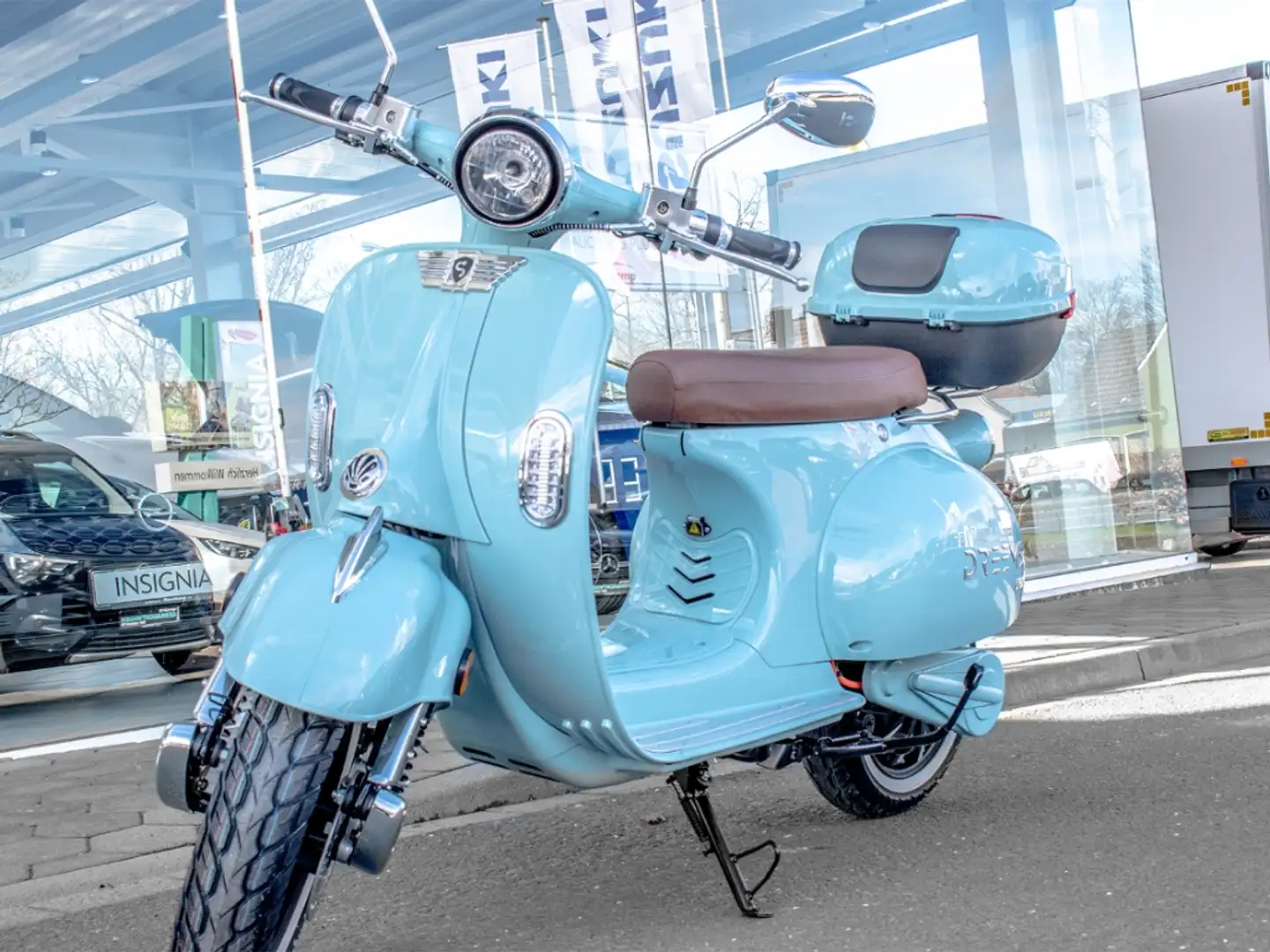 Dreems Amalfi Retro Elektroroller 45km/h 3kW Modrá - 1