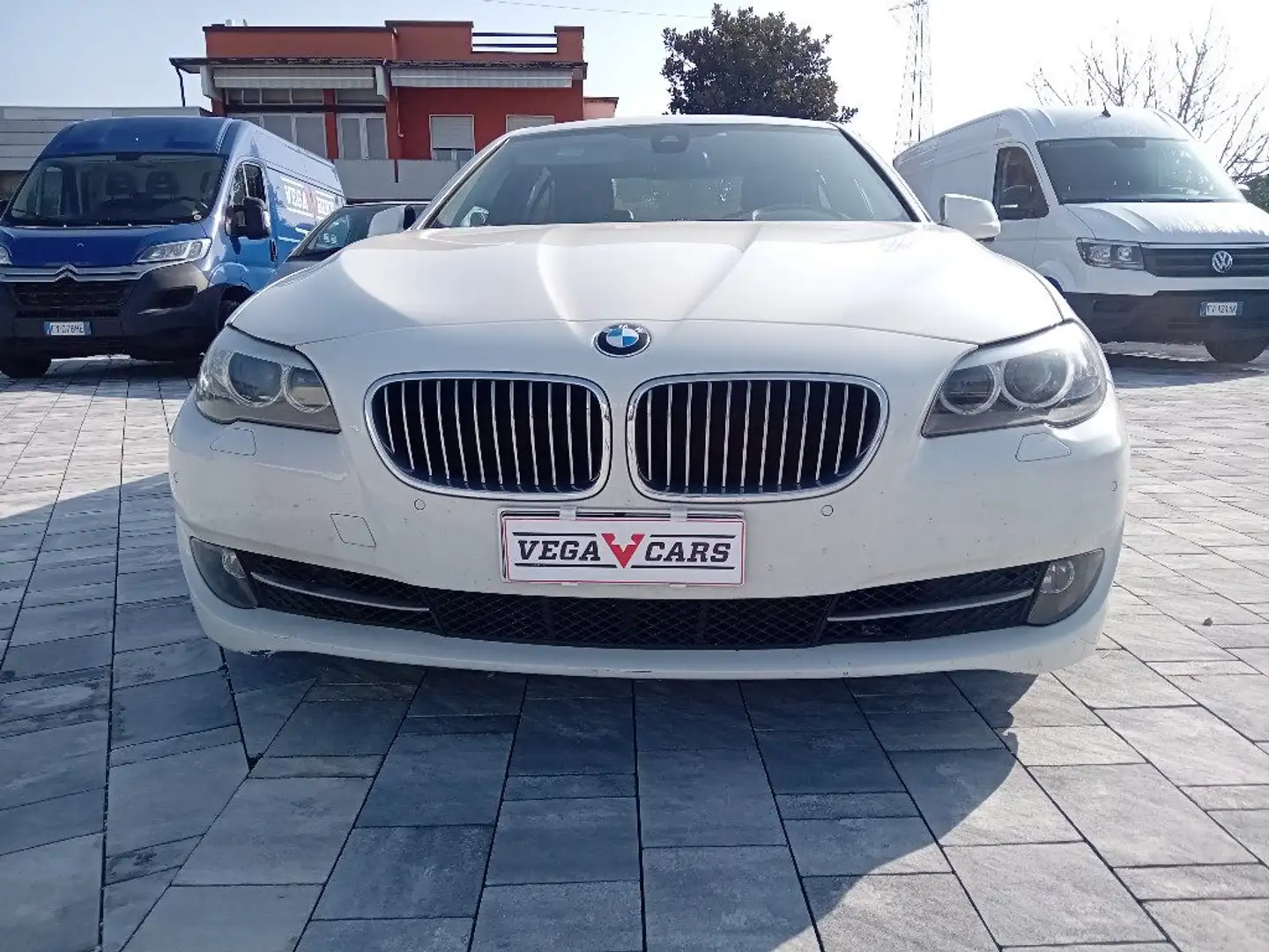 BMW 520 d Futura VISTA E PIACIUTA PRIVA DI GARANZIA Bianco - 2