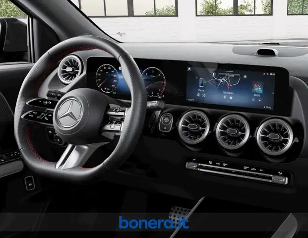 Mercedes-Benz Gla view 6