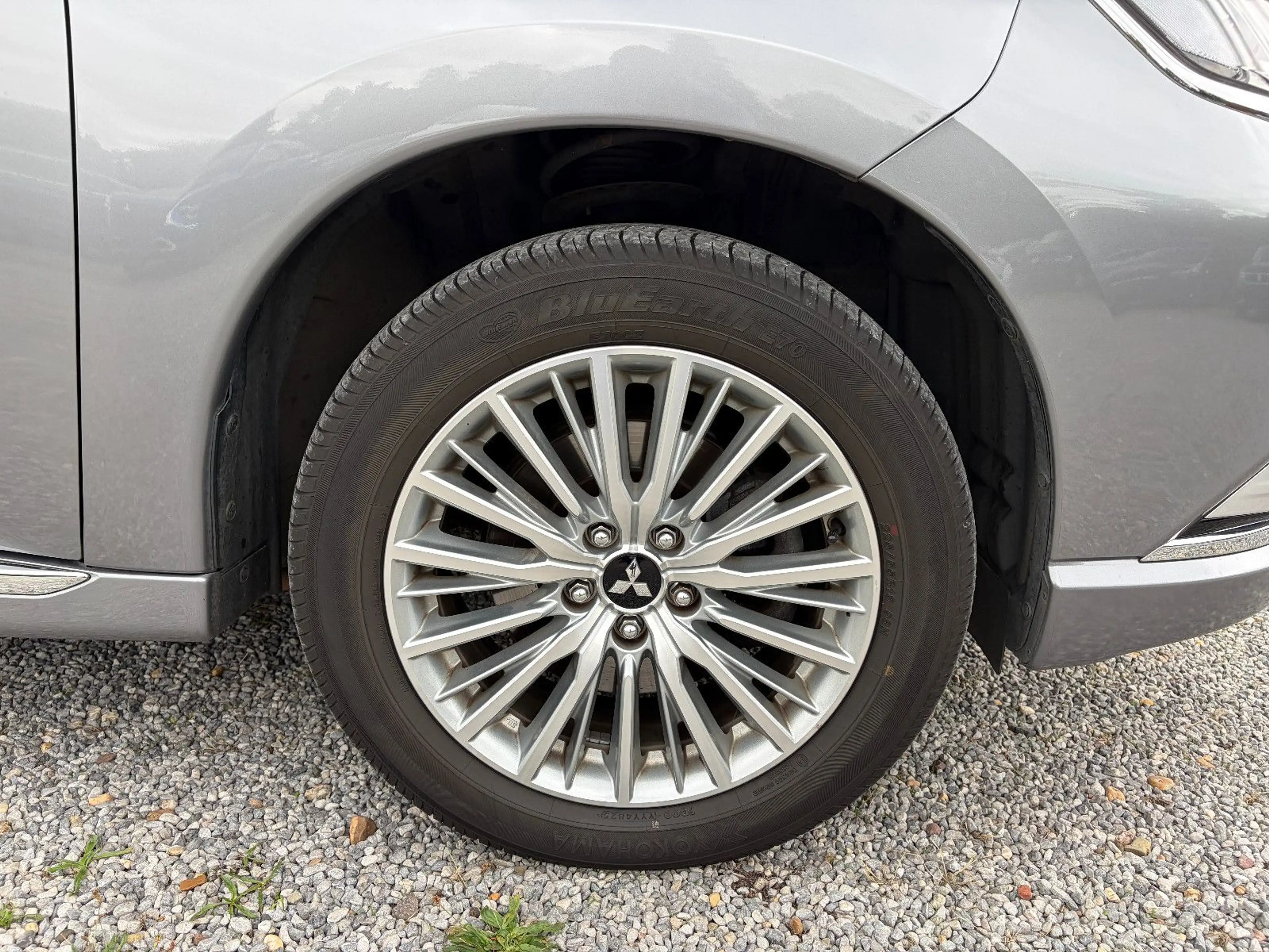 Mitsubishi Outlander Outlander PHEV Intro Edition 4WD — photo 7