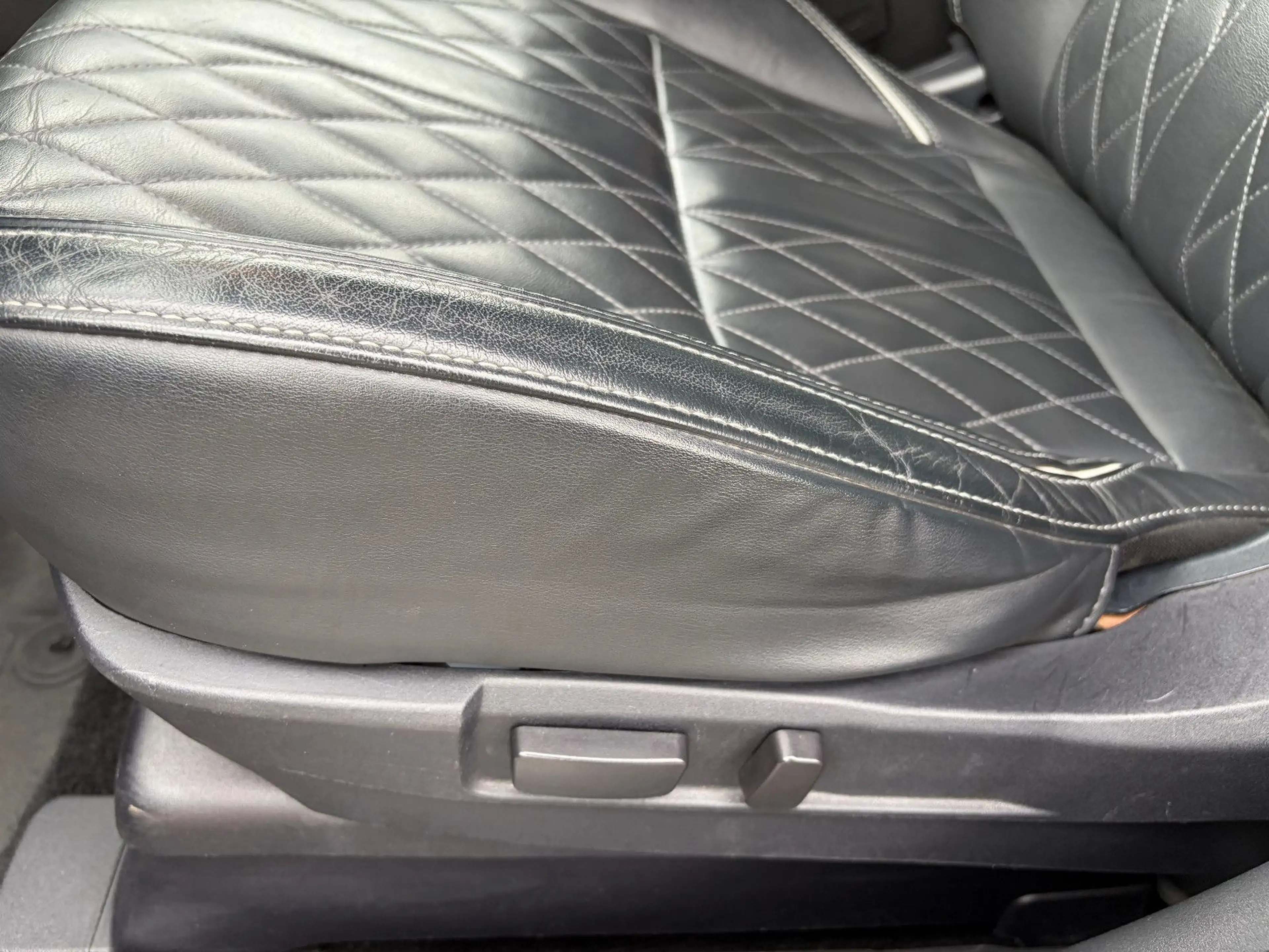 Mitsubishi Outlander Outlander PHEV Intro Edition 4WD — photo 14