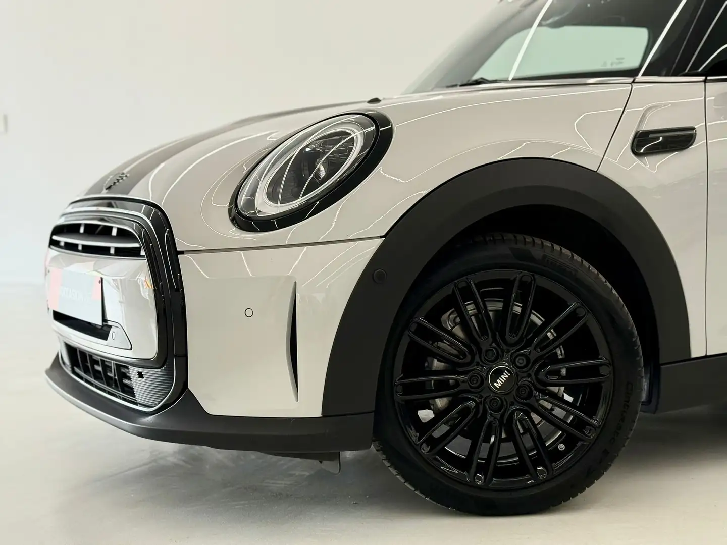 MINI Cooper 1.5i Look JCW Gps Cam Led Cuir Sg Ch Carplay Gris - 2