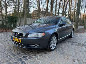 S80 V8 4.4 AWD Summum