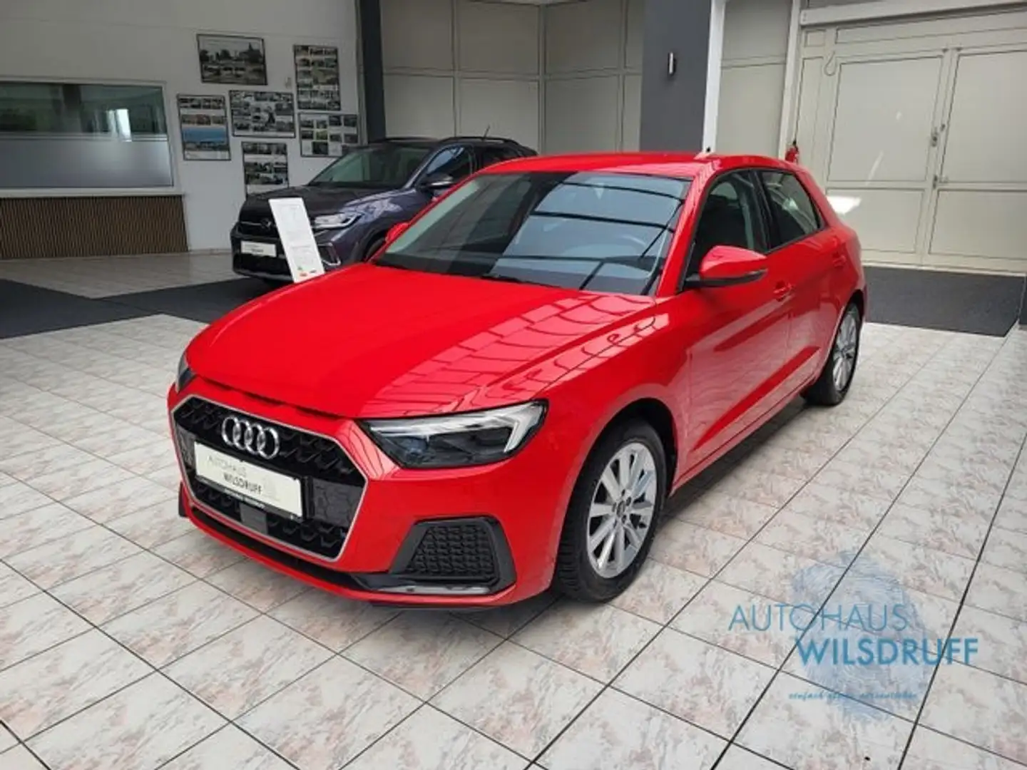 Audi A1 Sportback 30 TFSI advanced ACC RFK LED Rot - 2