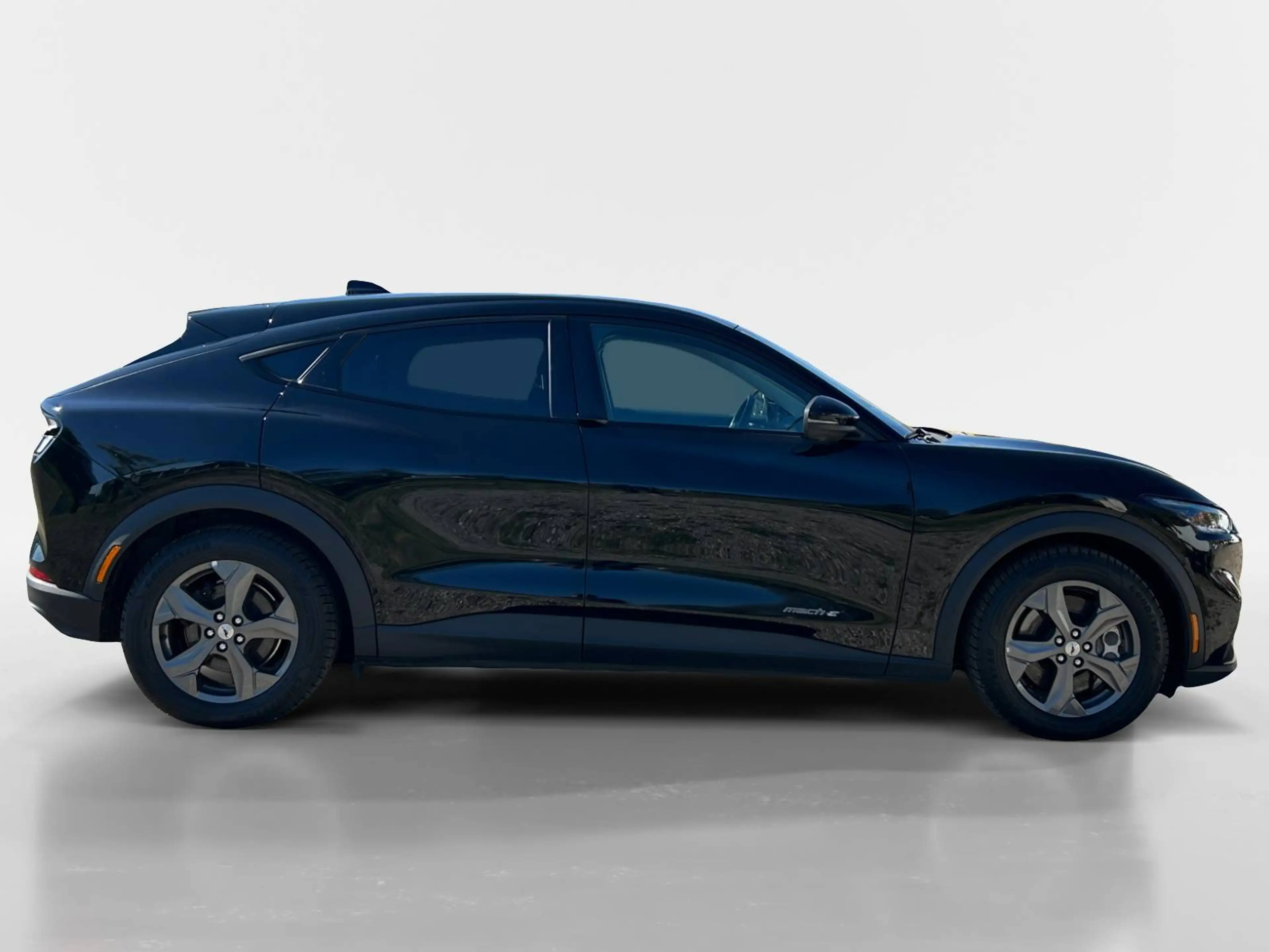 Ford Mustang Mach-E Basis — photo 6