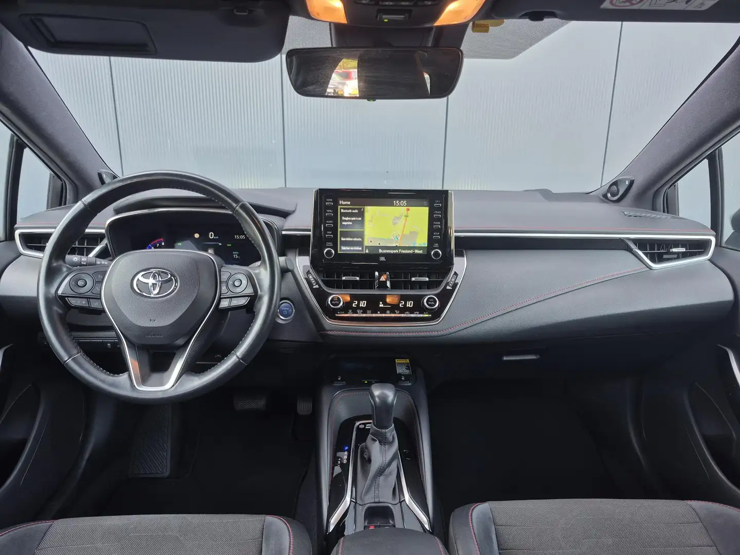 Toyota Corolla Touring Sports 2.0 Hybrid Business Sport Intro Gris - 2