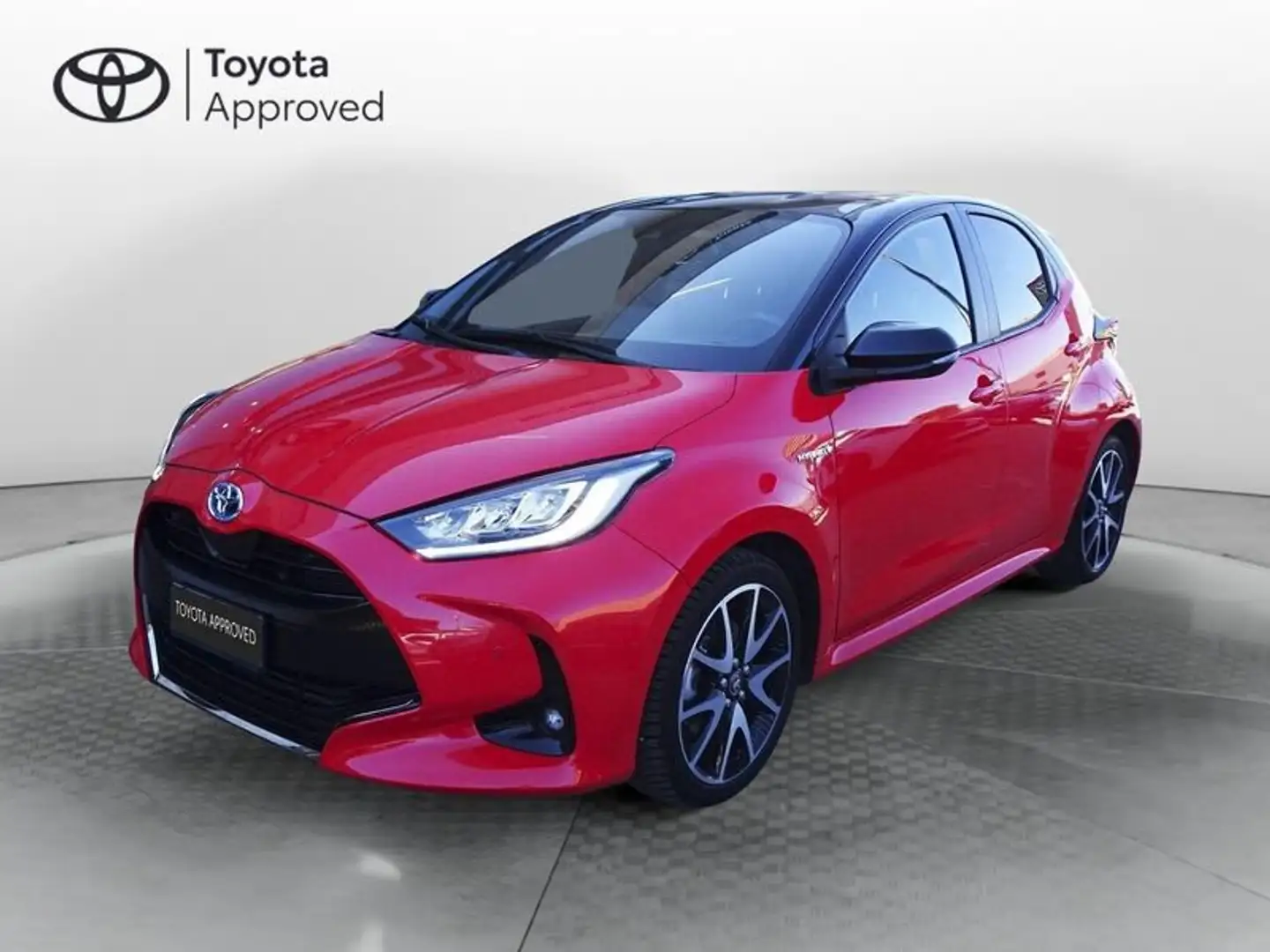 Toyota Yaris 1.5 Hybrid 5 porte Premiere Rosso - 1
