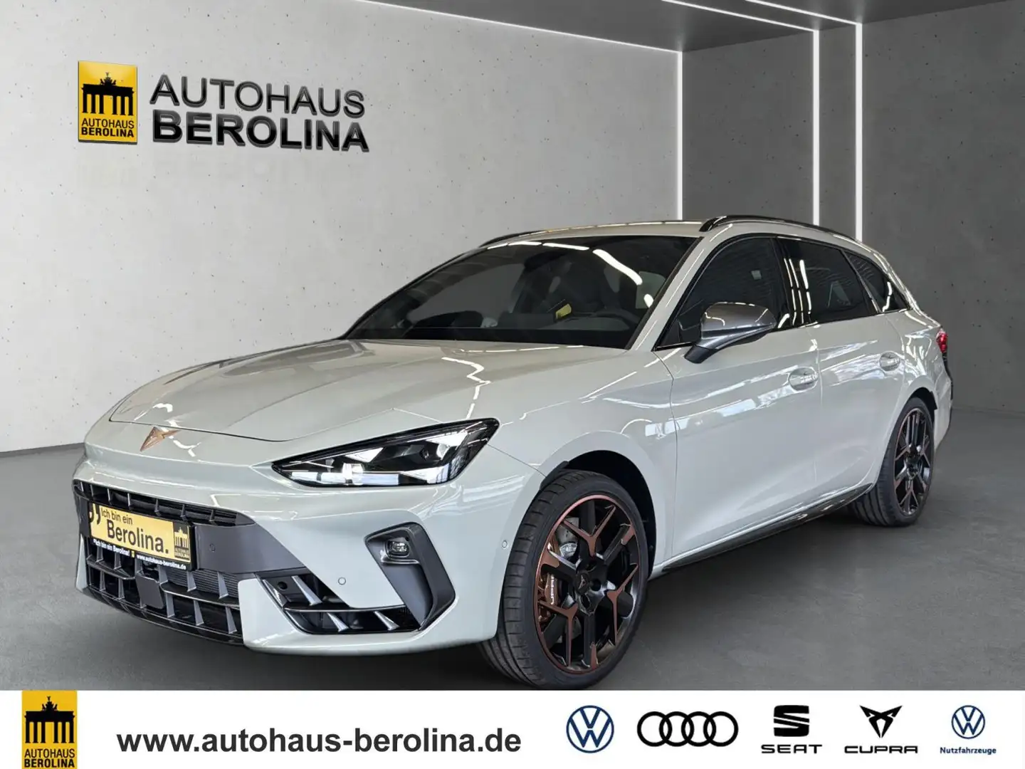 CUPRA Leon ST 2.0 TSI 4D VZ Extreme DSG *PANO*AHK*ACC* Gris - 2