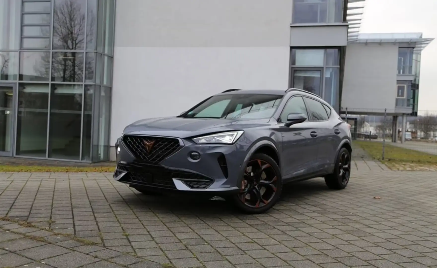 CUPRA Formentor Formentor 1.4 e-Hybrid DSG Priority Schwarz - 1