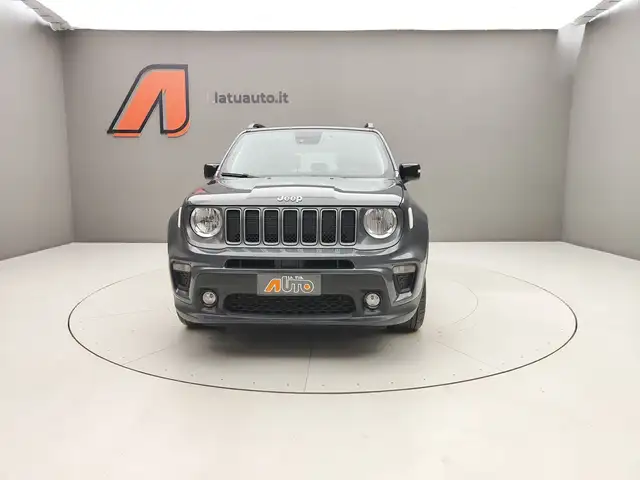 Jeep Renegade view 2