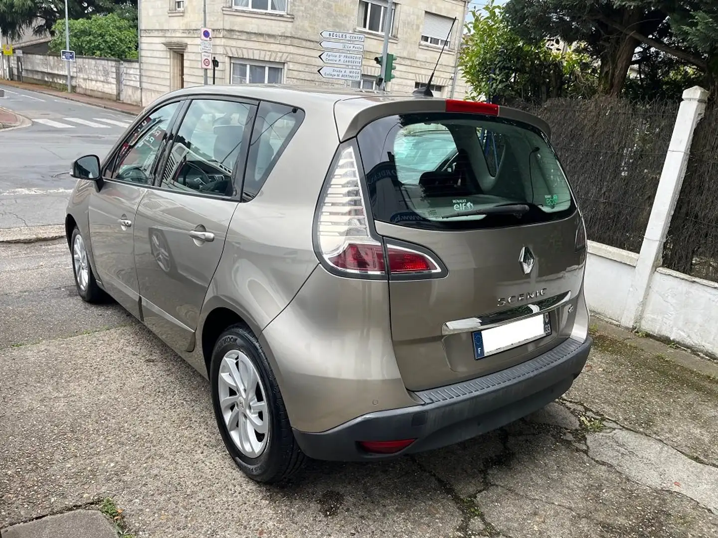 Renault Scenic Scenic III dCi 130 FAP Energy eco2 Dynamique - 2