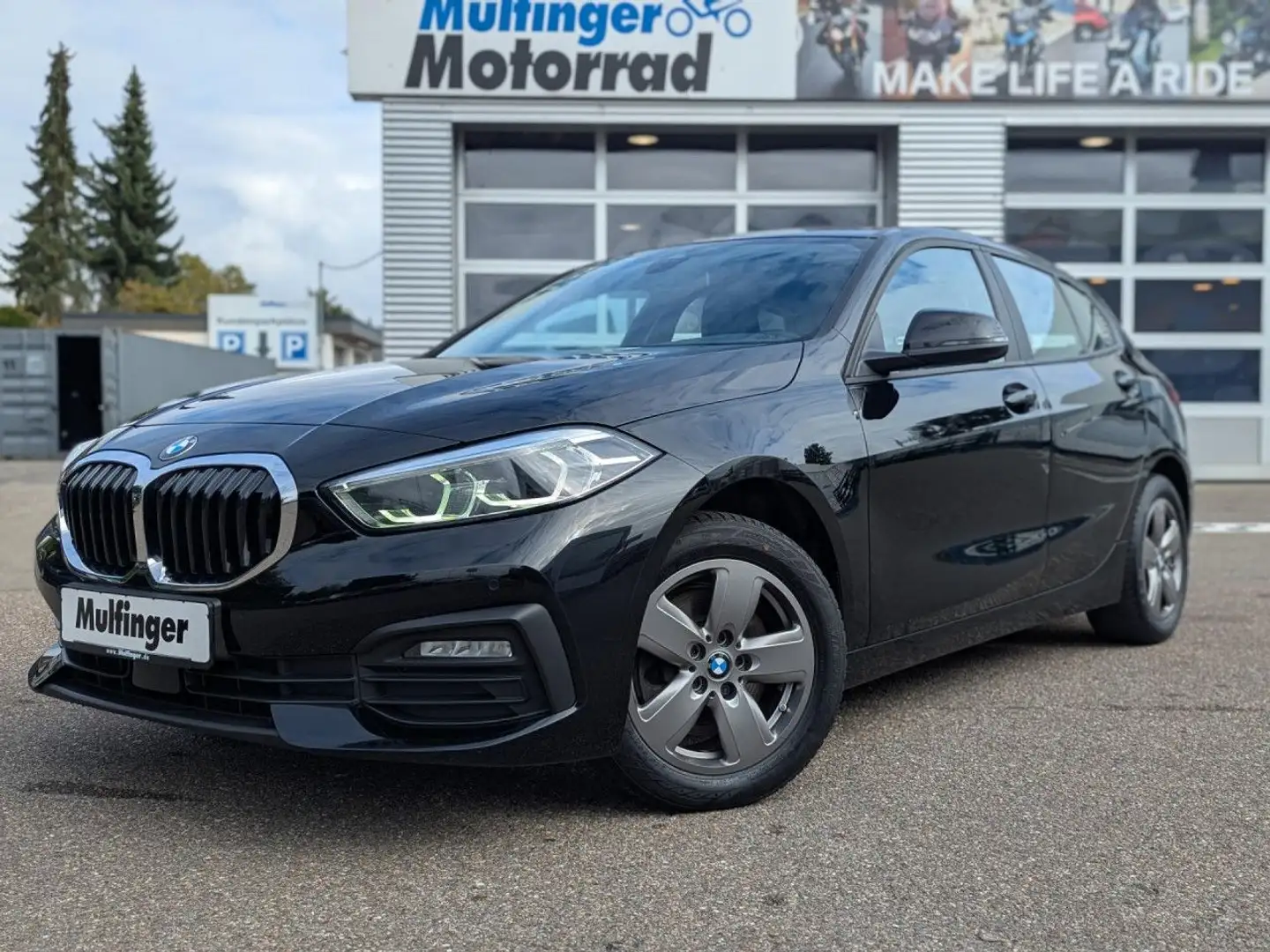 BMW 118 i LED Sitzheizung Live-Prof.DAB Tempomat Navi Nero - 2