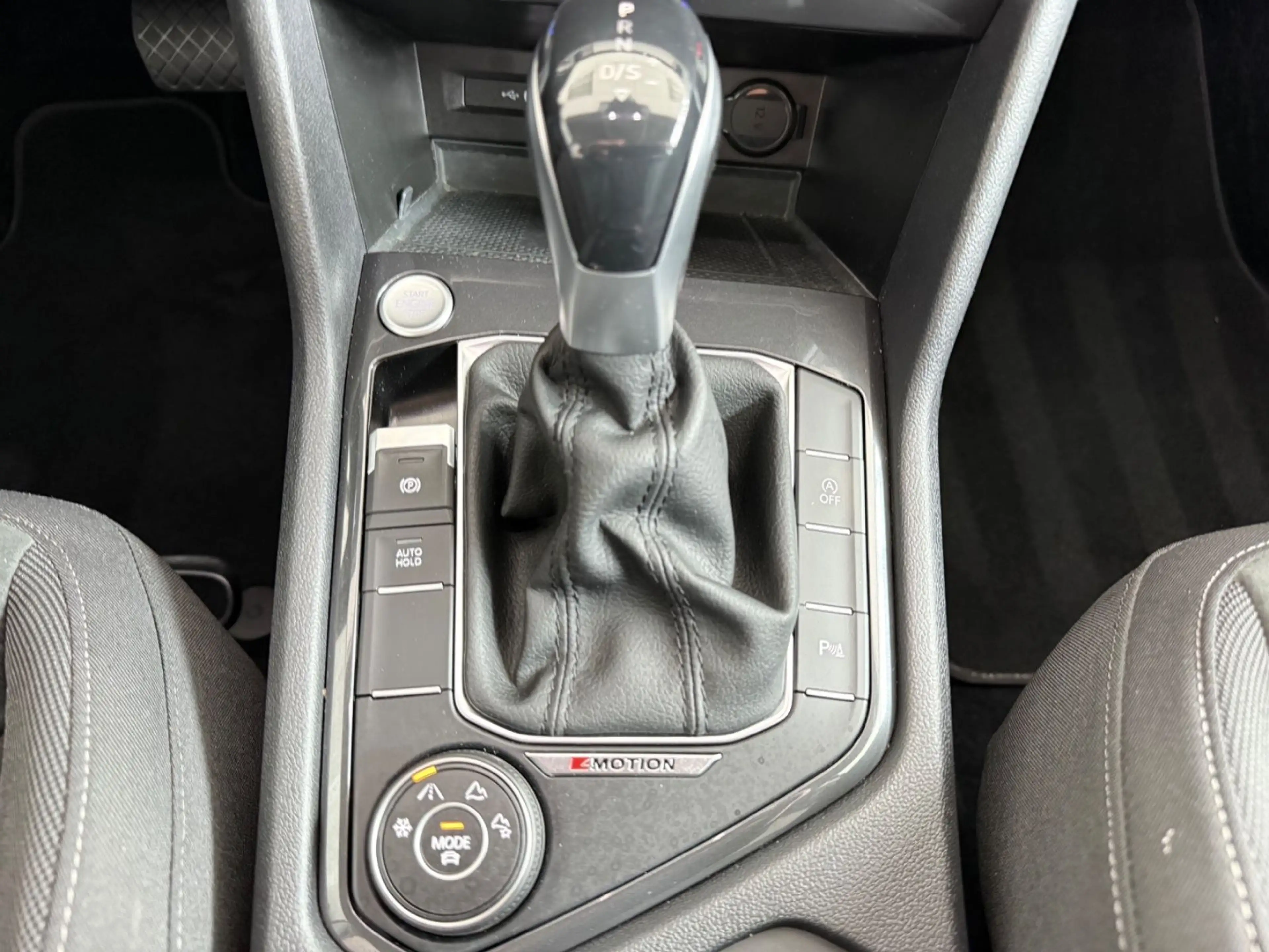Volkswagen Tiguan Allspace Elegance 4Motion AHK 20" VOLL! — photo 18