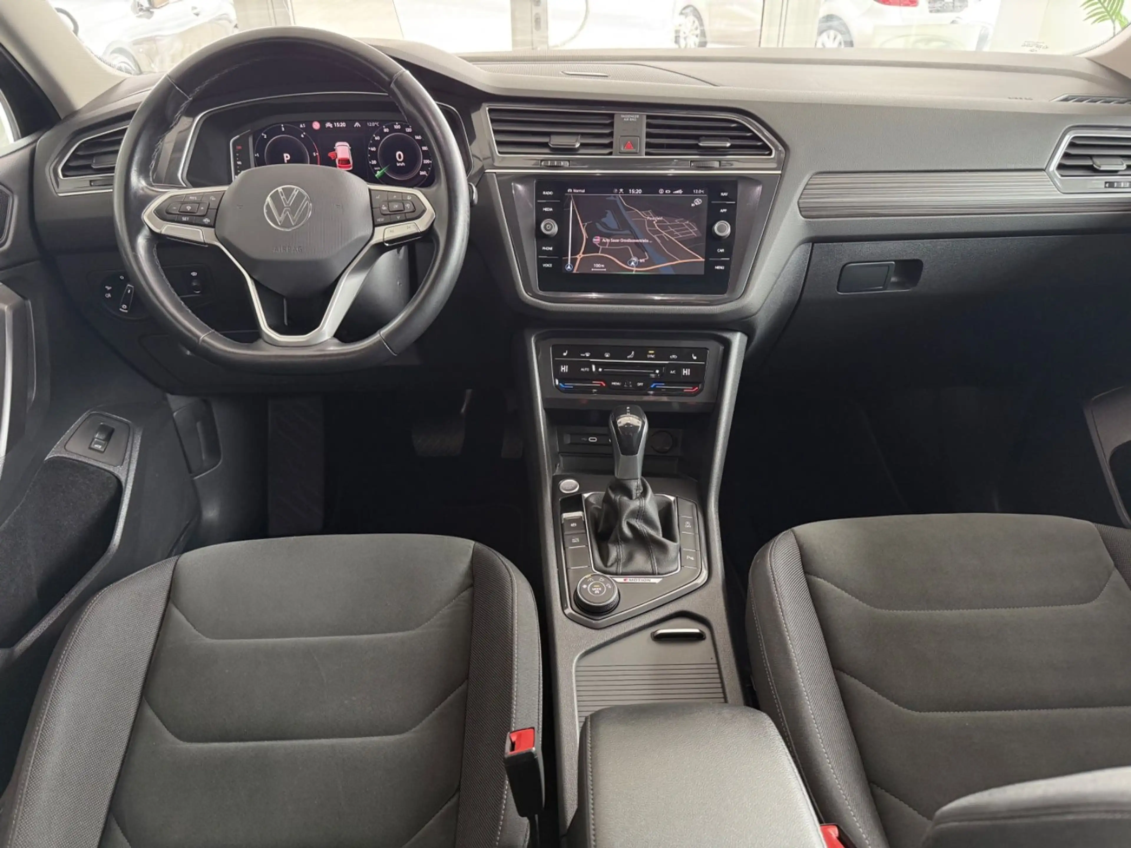 Volkswagen Tiguan Allspace Elegance 4Motion AHK 20" VOLL! — photo 13
