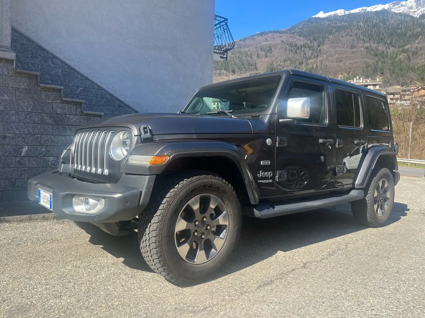 Jeep Wrangler Unlimited 2.2 mjt II Sahara auto “OVERLAND” Grigio - 1