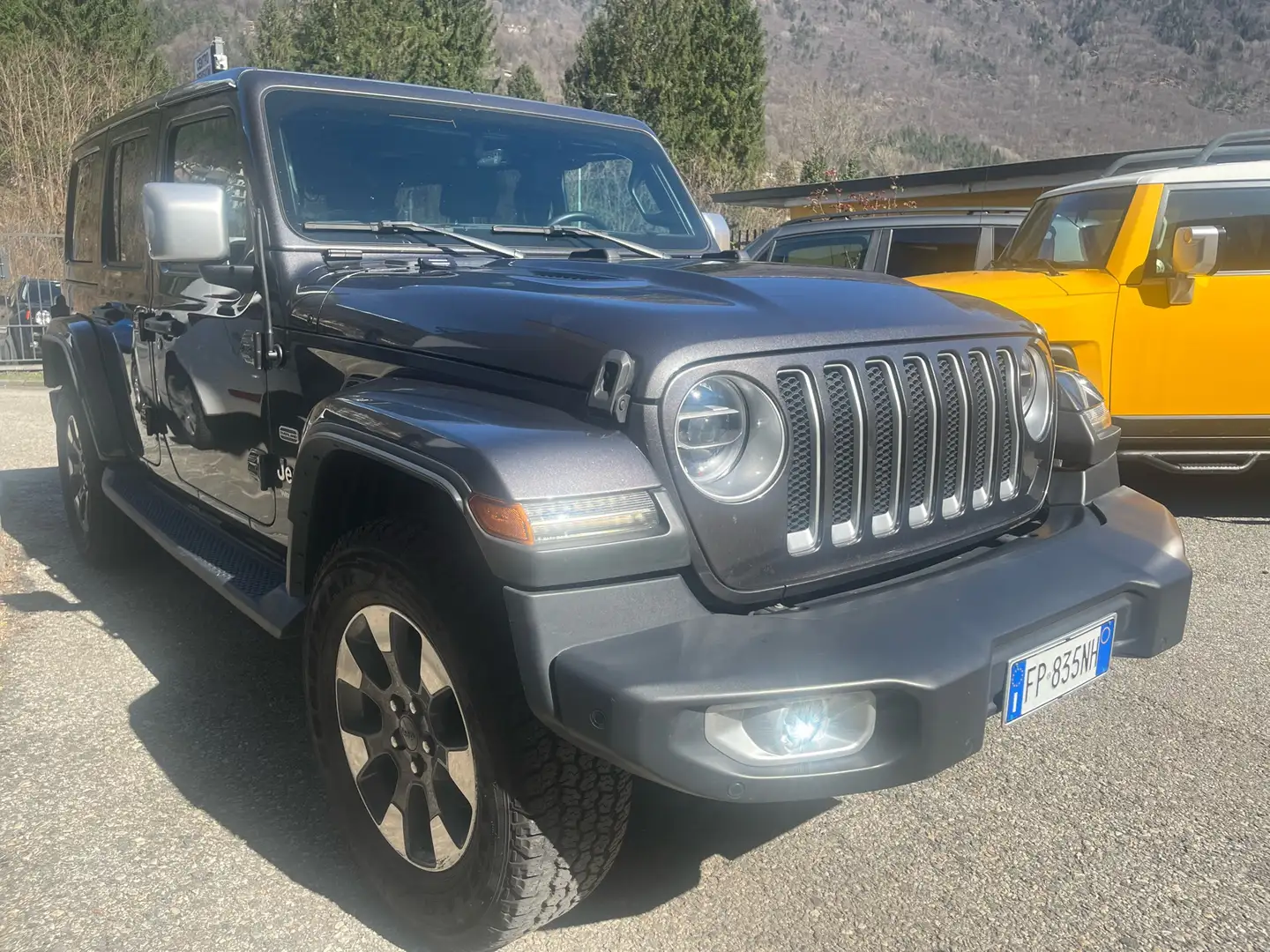 Jeep Wrangler Unlimited 2.2 mjt II Sahara auto “OVERLAND” Grigio - 2