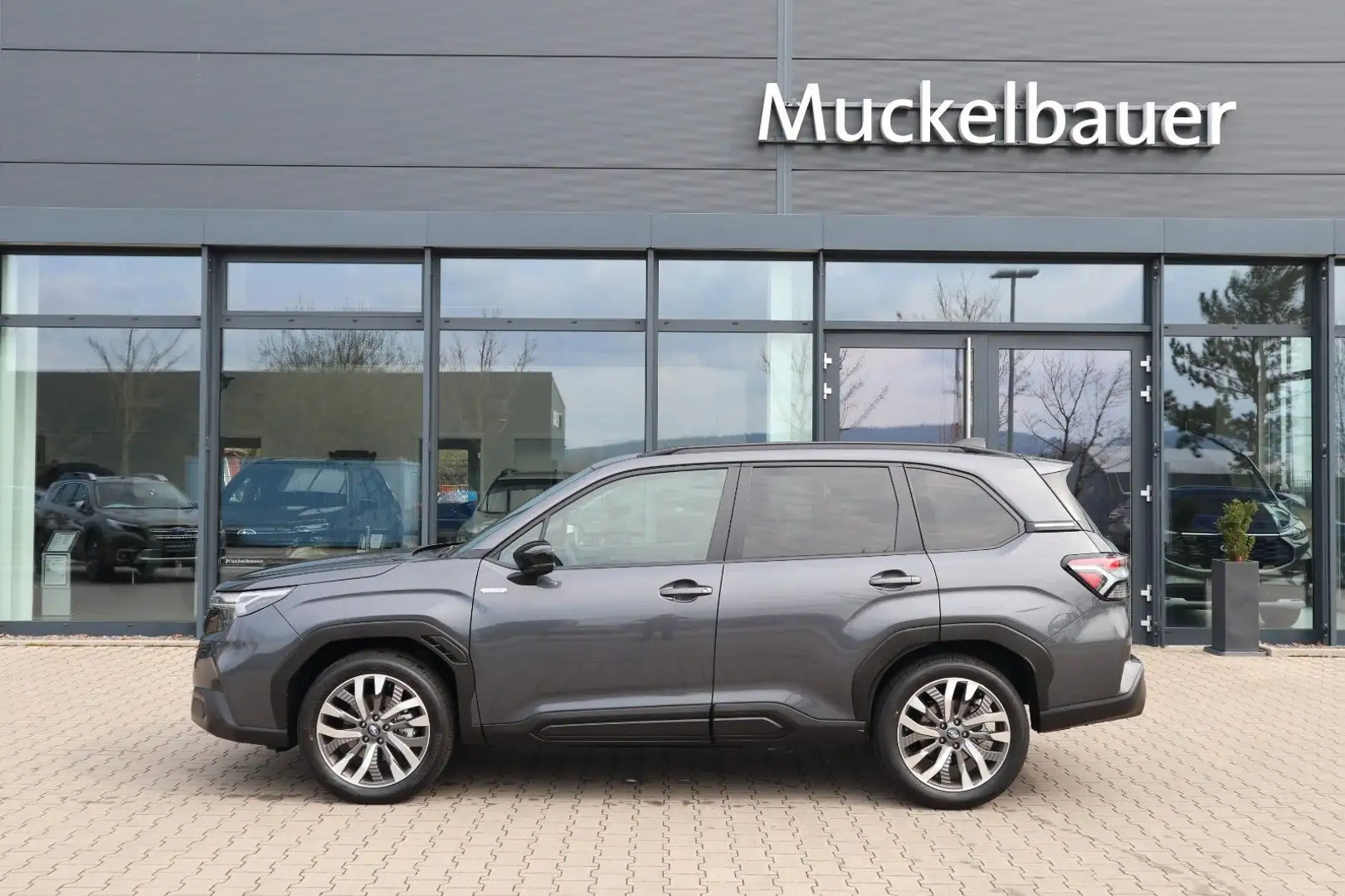 Subaru Forester 2.0ie Platinum  MJ2025 Leder schwarz Gris - 1