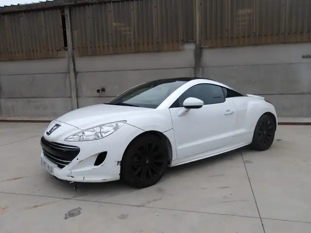 Peugeot RCZ