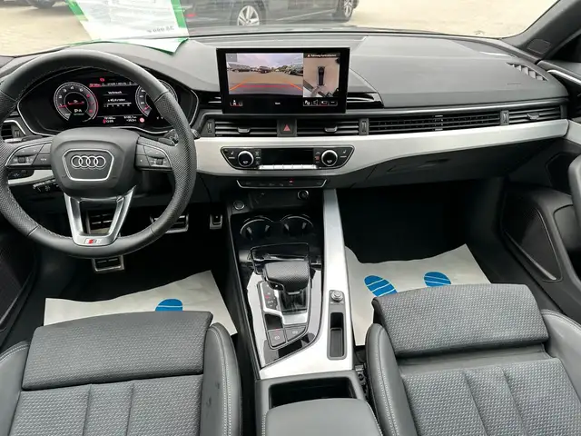 Audi A4 Avant view 9