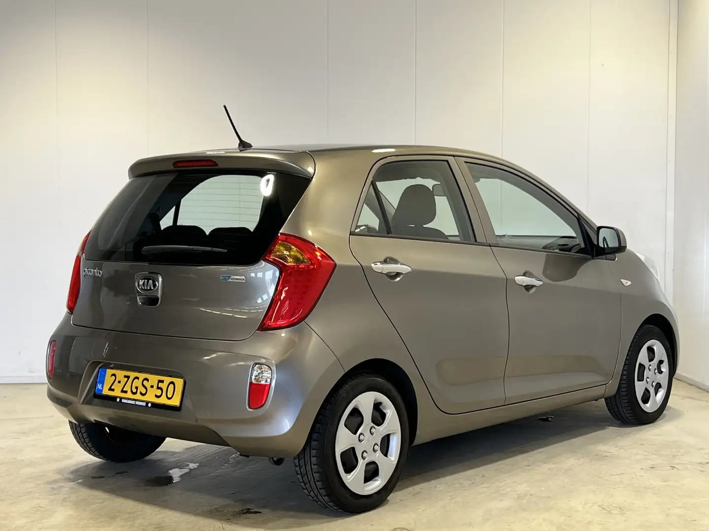 Kia Picanto 1.0 CVVT BusinessLine | Navigatie | Airco | Radio/ Grijs - 2