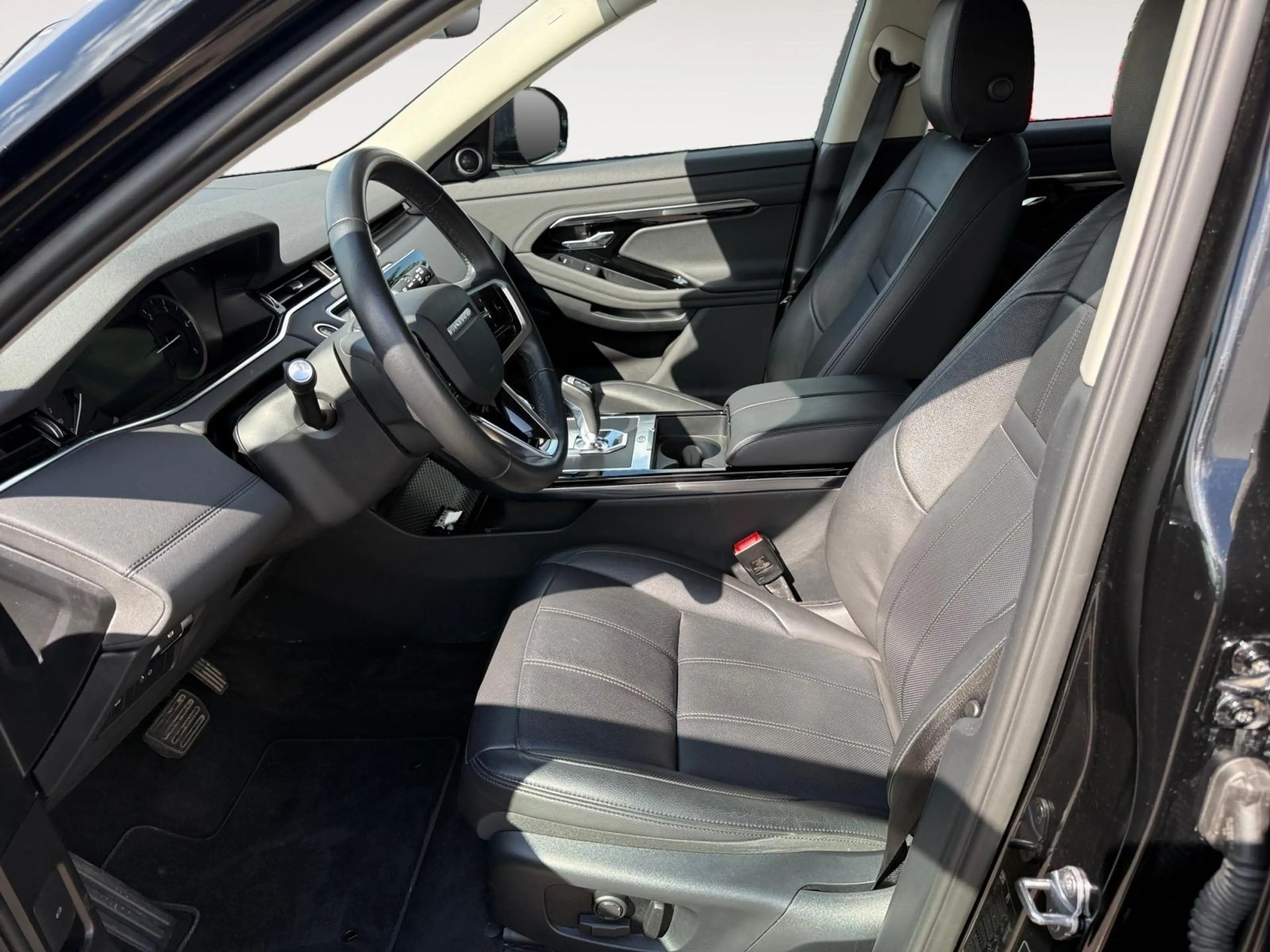 Land Rover Range Rover Evoque D163-SE — photo 11