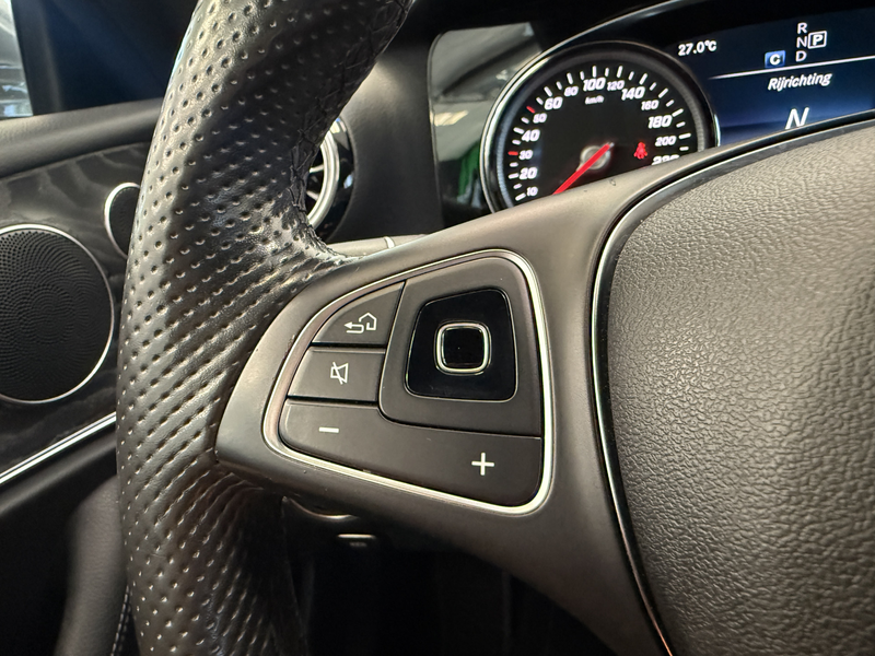 Mercedes-Benz E 200 Cabrio Cruise/Climate 19''LM — photo 9