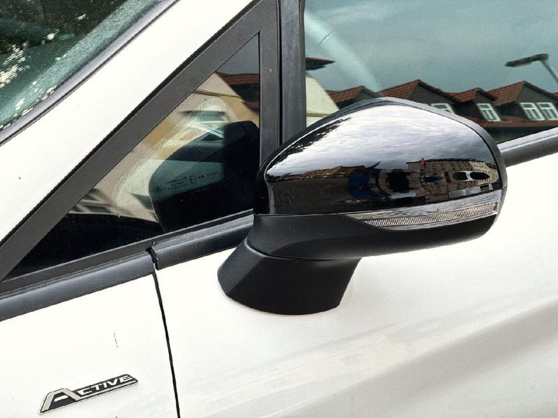 Ford Fiesta Active — photo 11