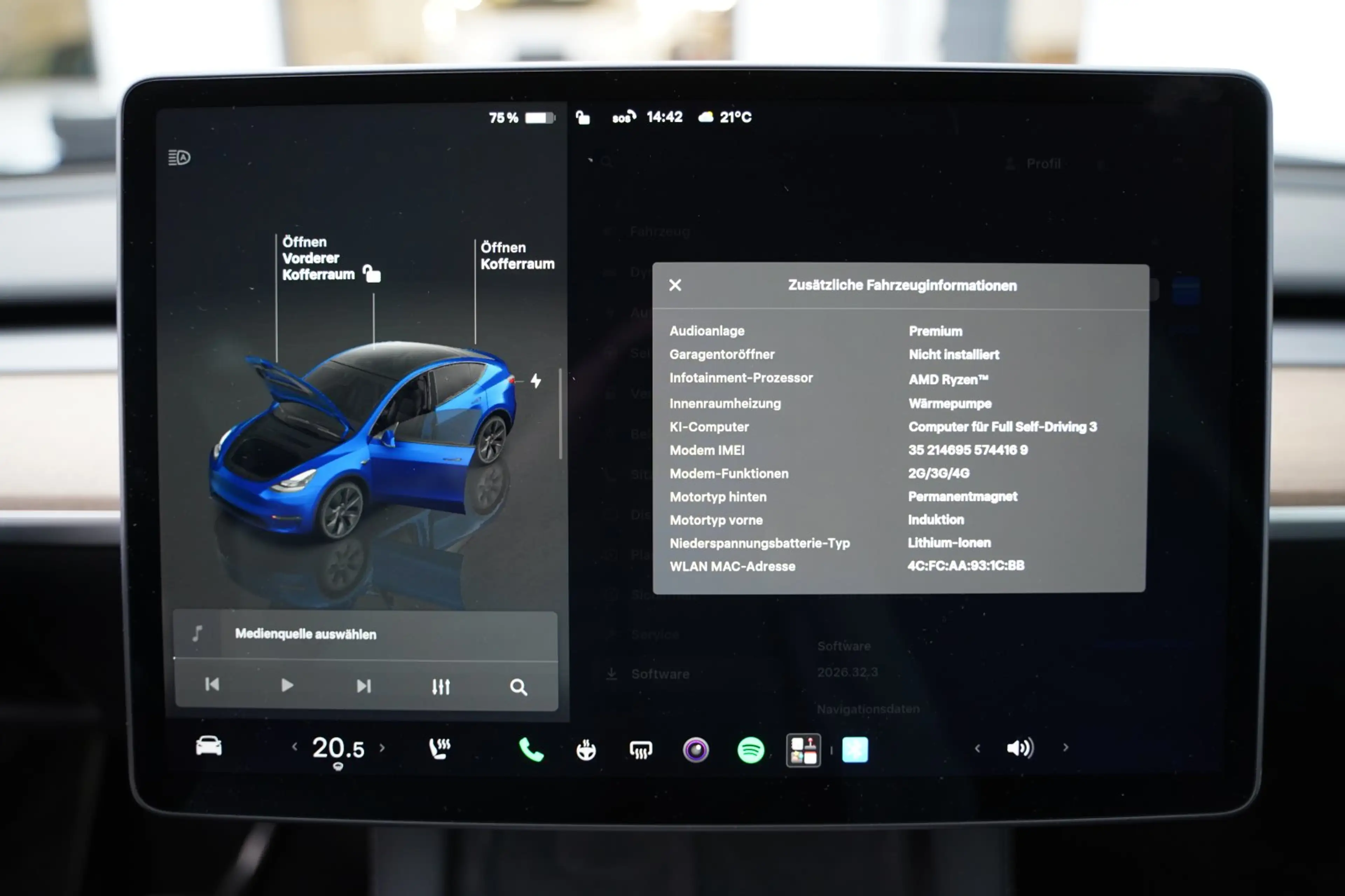 Tesla Model Y Long Range AWD *1.Hand* — photo 13