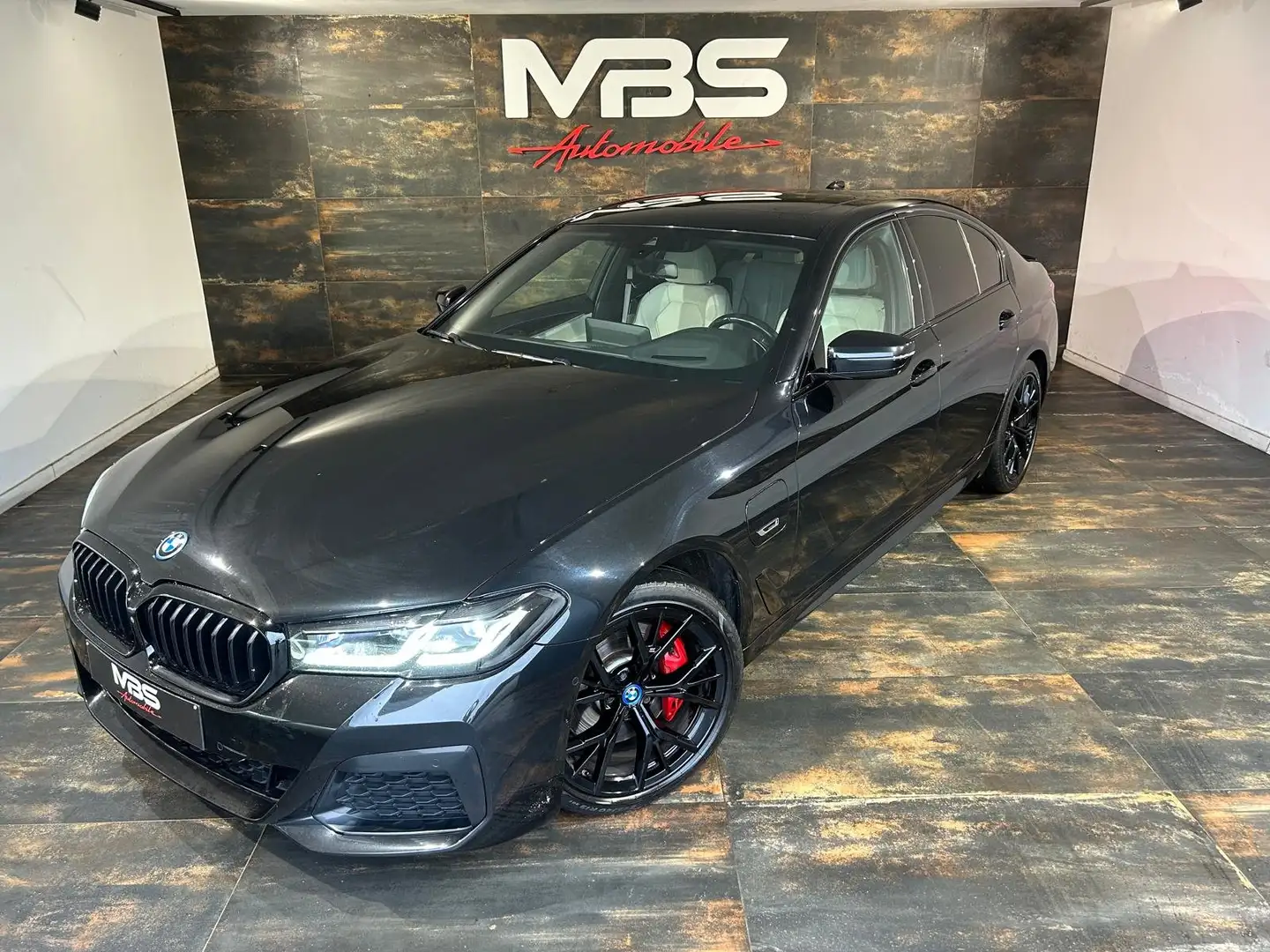 BMW 530 530e *PACK M *PANO *CARPLAY *CAMERA 360 *TVA Schwarz - 2