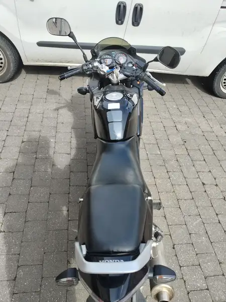 Honda CBR 125 - foto 3