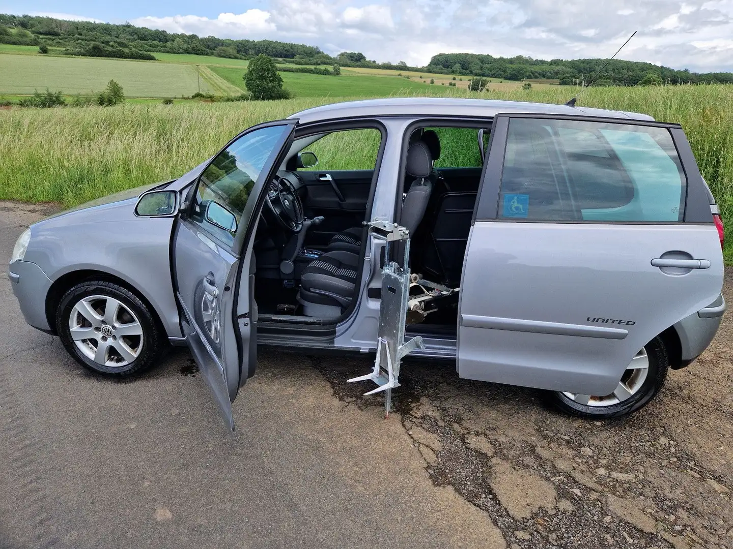 Volkswagen Polo IV United*Behindertengerecht*Selbstfahrer* Silber - 1