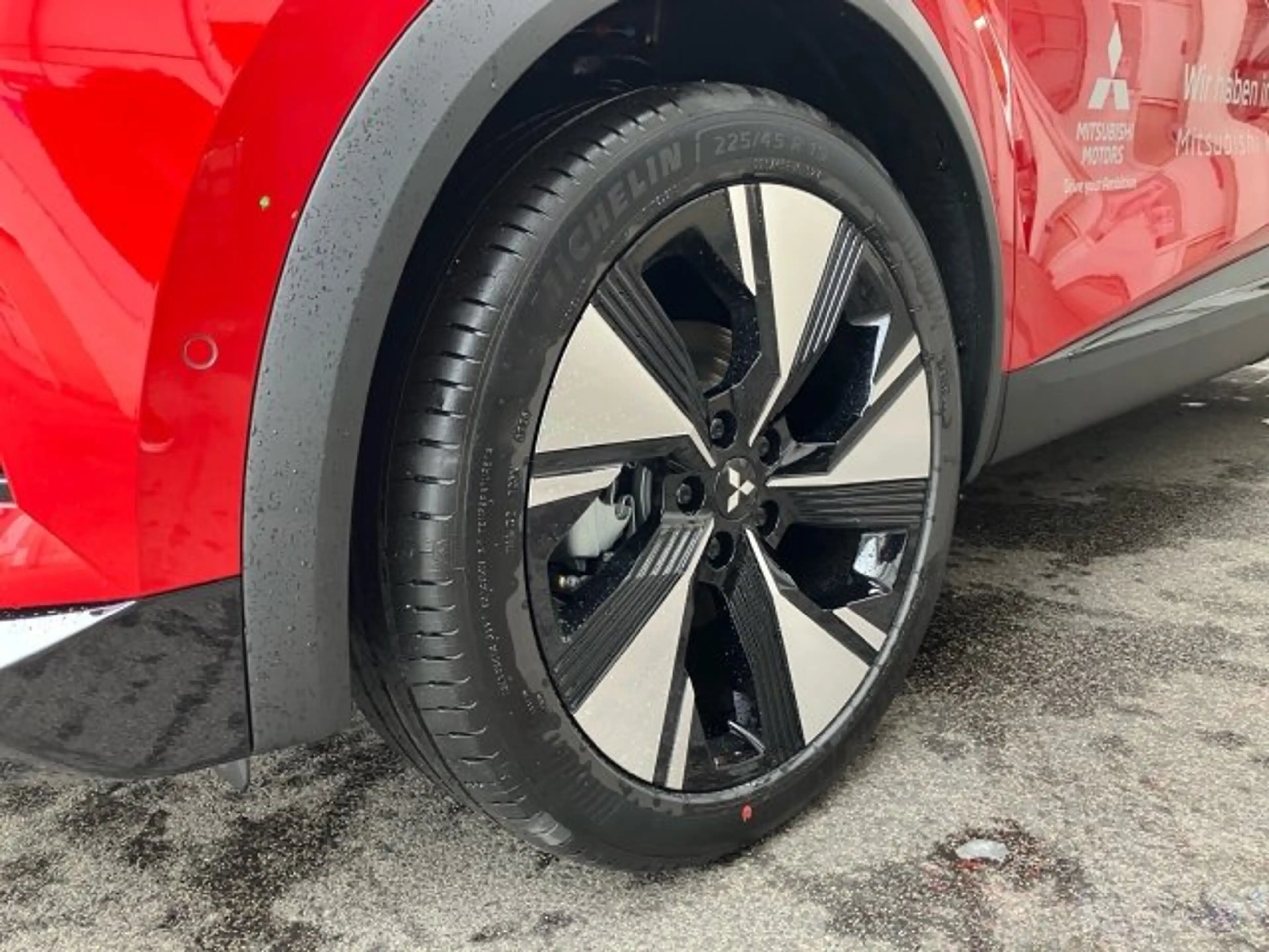 Mitsubishi Grandis 1,8 HEV Intense S+C+T 26,5 — photo 8