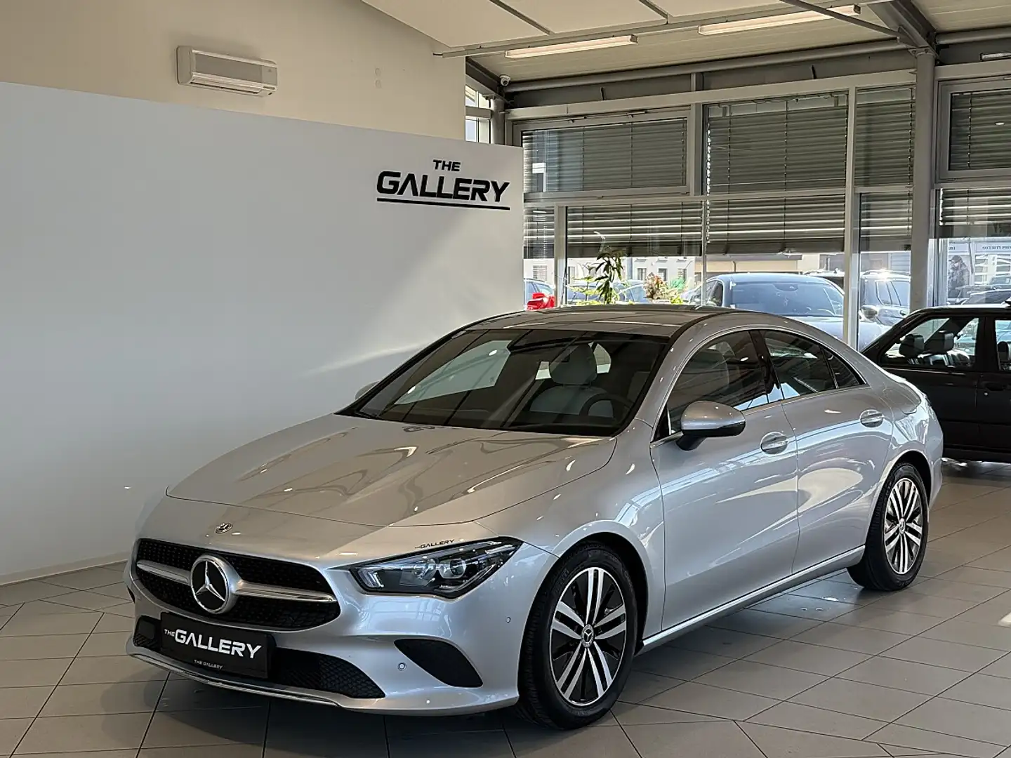 Mercedes-Benz CLA 180 Aut.*Head-Up*Spur*Kamera*LED Silber - 2
