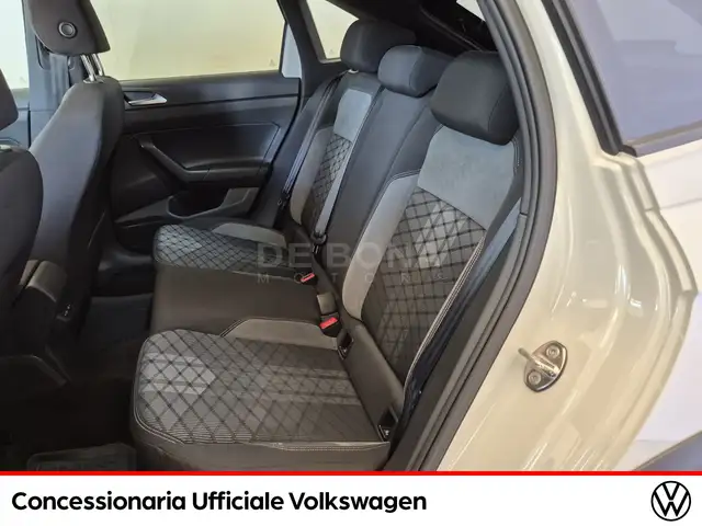 Volkswagen Taigo view 9