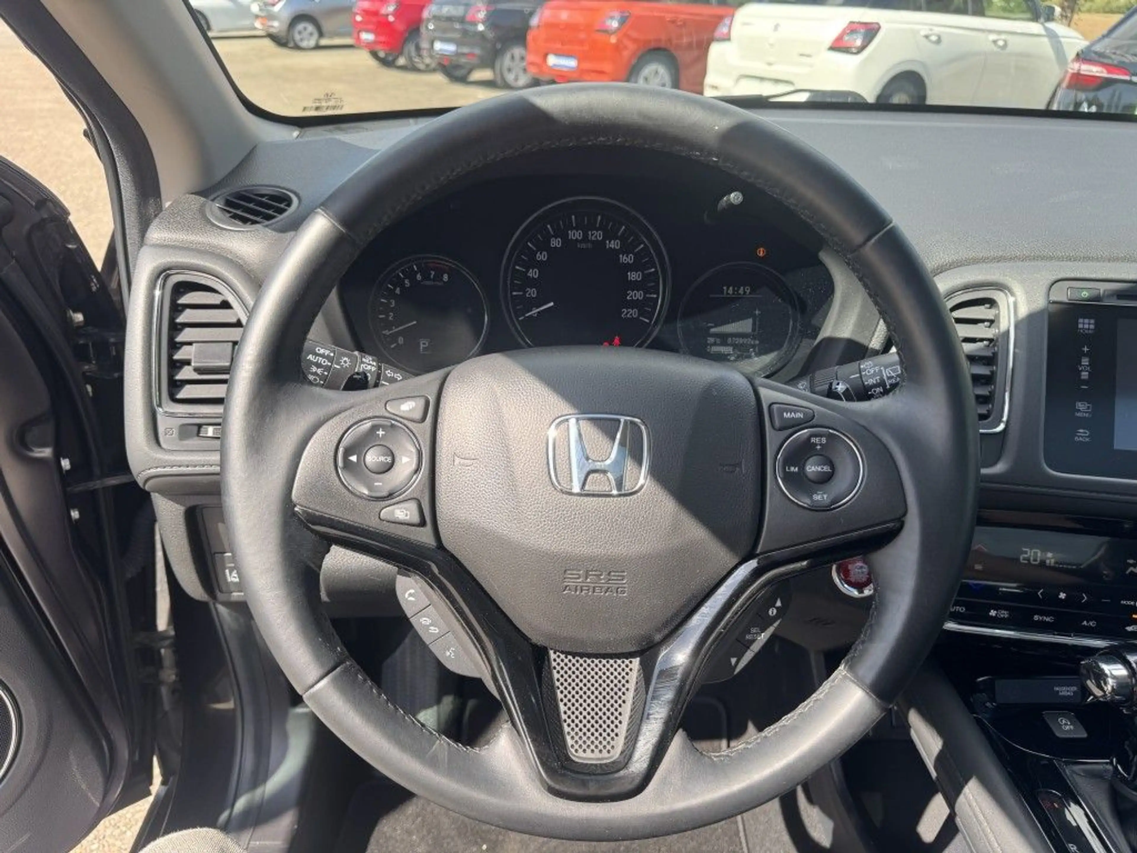 Honda HR-V 1.5 i-VTEC CVT Executive — photo 12