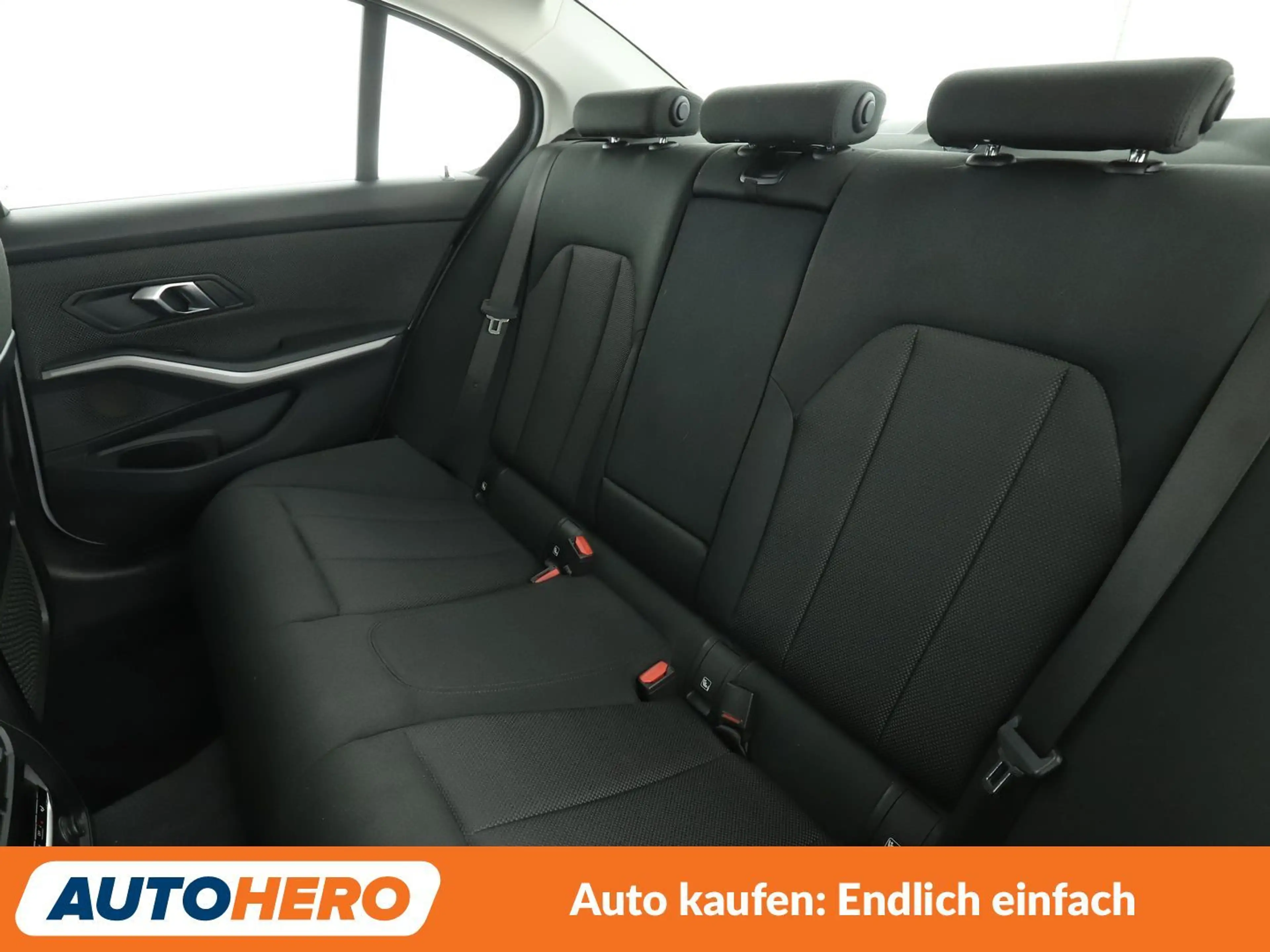 BMW 330 330i Advantage Aut.*NAVI*TEMPO*PDC*SHZ* — photo 14