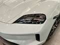 Porsche Taycan Verde - thumbnail 12