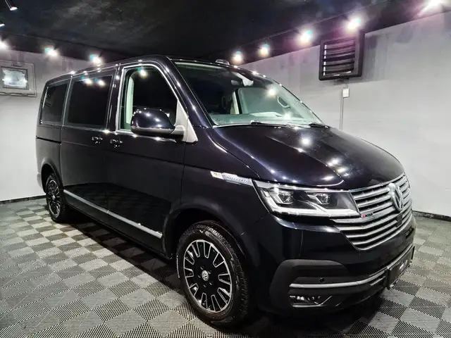 Volkswagen Multivan view 2